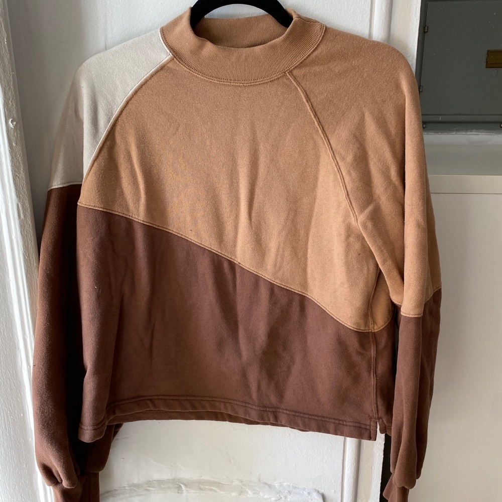 A&F Sweatshirt size M